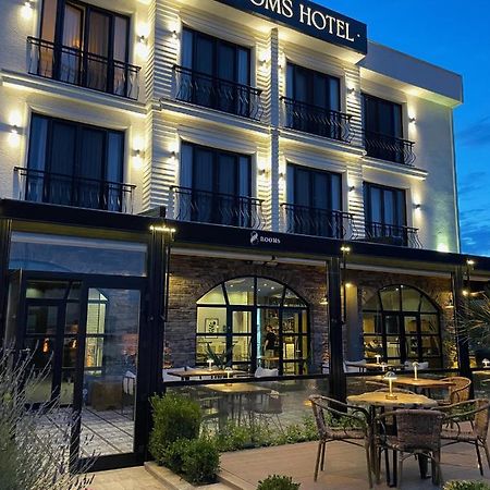 8 Rooms Hotel เกลีโบลู ภายนอก รูปภาพ