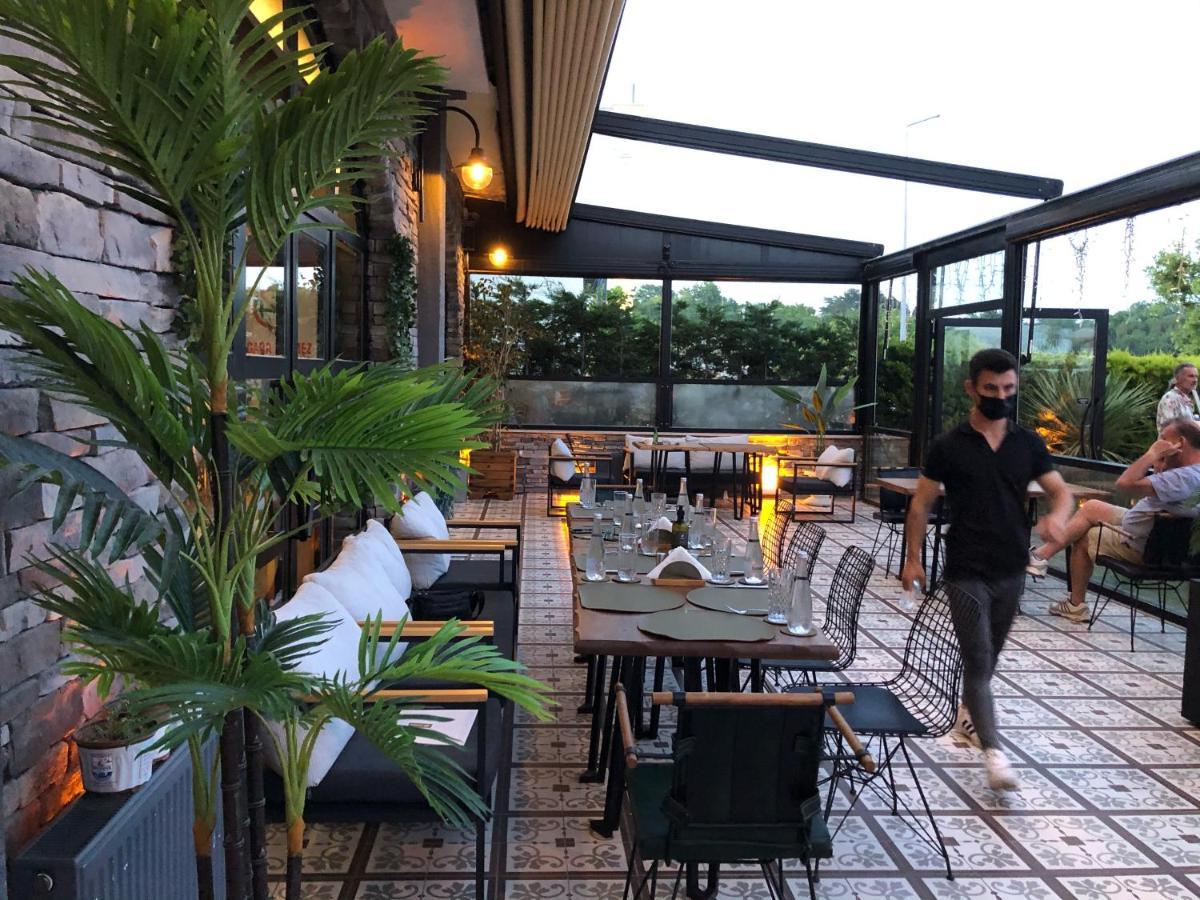 8 Rooms Hotel เกลีโบลู ภายนอก รูปภาพ
