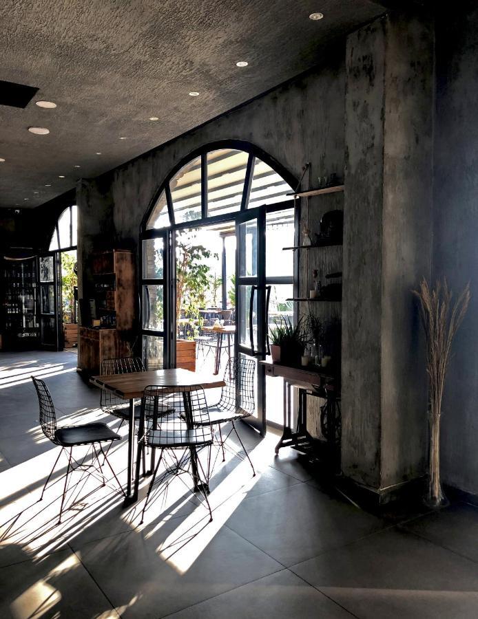 8 Rooms Hotel เกลีโบลู ภายนอก รูปภาพ